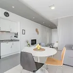 Apartmán Rentonthebeach Nº2